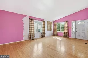 1036 Jodie Ct, Pennsburg, PA 18073 - Photo 10