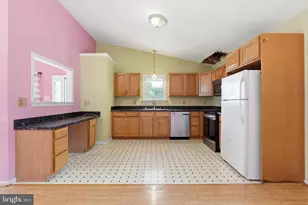 1036 Jodie Ct, Pennsburg, PA 18073 - Photo 6