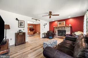 2232 Donna Ln, Pottstown, PA 19464 - Photo 10