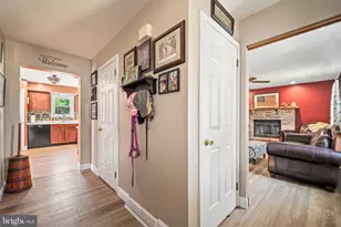 2232 Donna Ln, Pottstown, PA 19464 - Photo 8
