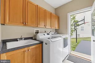 2051 Lockerbie Rd, Schwenksville, PA 19473 - Photo 30
