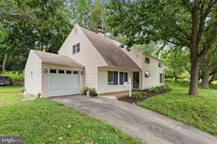 8703 Patton Rd, Glenside, PA 19038 - Photo 4