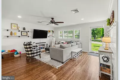 613 Lisa Road, Norristown, PA 19401 - Photo 6