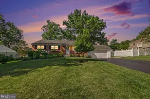 613 Lisa Rd, Norristown, PA 19401 - Photo 2