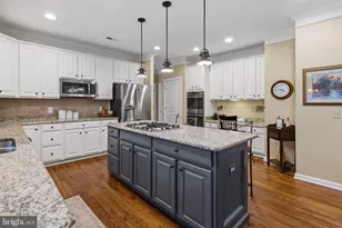 335 Sun Valley Dr, Ambler, PA 19002 - Photo 18