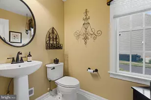 335 Sun Valley Dr, Ambler, PA 19002 - Photo 16