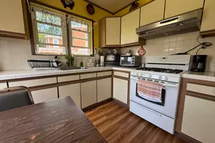 612 W Lafayette St, Norristown, PA 19401 - Photo 16
