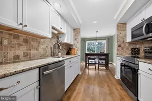 88 Village Dr, Schwenksville, PA 19473 - Photo 8