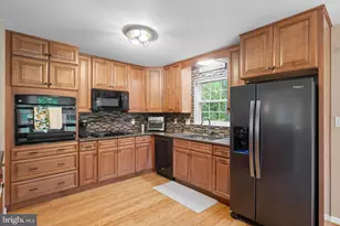 947 Dogwood Ct, Pottstown, PA 19464 - Photo 8