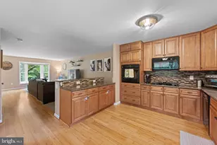 947 Dogwood Ct, Pottstown, PA 19464 - Photo 6
