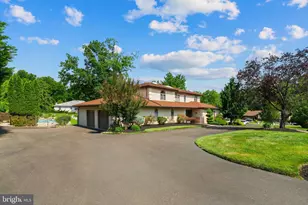 3843 Loop Rd, Huntingdon Valley, PA 19006 - Photo 2