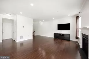 253 Fairfield Cir W, Royersford, PA 19468 - Photo 10