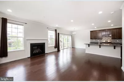 253 Fairfield Circle W, Royersford, PA 19468 - Photo 8