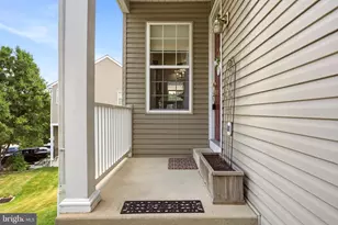 404 Fort Hill Cir, Fort Washington, PA 19034 - Photo 2