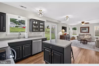 136 Bedford Lane, Lansdale, PA 19446 - Photo 4