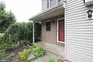 121 Anjou Ct, Telford, PA 18969 - Photo 6