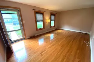 834 Jackson St, Lansdale, PA 19446 - Photo 2