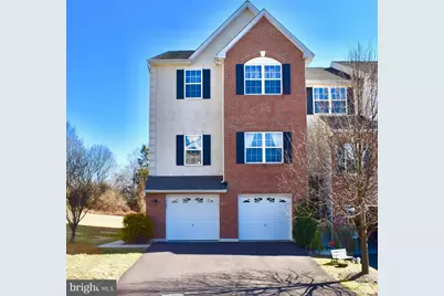 168 Stone Hill Dr Drive, Pottstown, PA 19464 - Photo 2