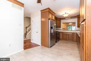 108 Susan Constant Ct, Norristown, PA 19401 - Photo 4