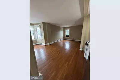 356 N Charlotte Street #2B, Pottstown, PA 19464 - Photo 4