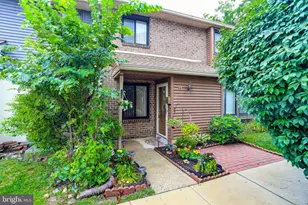 22 Fitzwatertown Rd, Willow Grove, PA 19090 - Photo 1