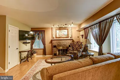 22 Fitzwatertown Road #UNIT E-11, Willow Grove, PA 19090 - Photo 6