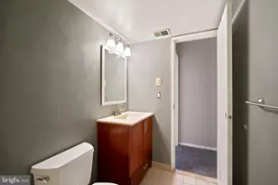 114 Meadowview Ln, Mont Clare, PA 19453 - Photo 22