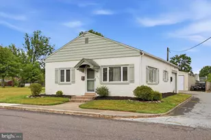 613 W Race St, Stowe, PA 19464 - Photo 1