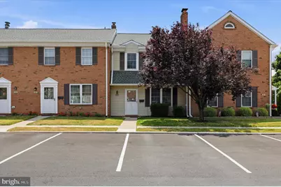 402 Centennial Court, Lansdale, PA 19446 - Photo 2