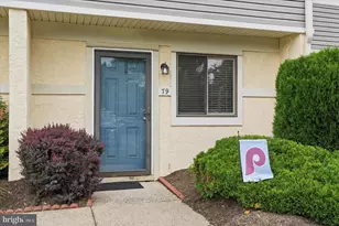 79 Ash Stoker Ln, Horsham, PA 19044 - Photo 2