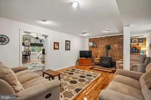 27 Camelot Dr, Plymouth Meeting, PA 19462 - Photo 12