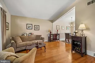 27 Camelot Dr, Plymouth Meeting, PA 19462 - Photo 4