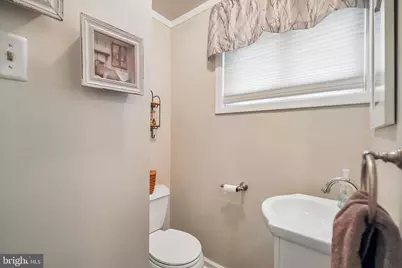 27 Camelot Drive, Plymouth Meeting, PA 19462 - Photo 18