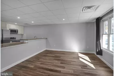933 N Hanover Street #1ST FL, Pottstown, PA 19464 - Photo 2