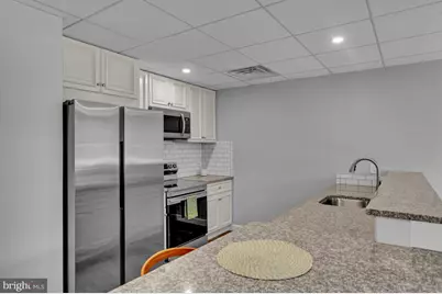 933 N Hanover Street #1ST FL, Pottstown, PA 19464 - Photo 6