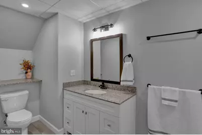 933 N Hanover Street #1ST FL, Pottstown, PA 19464 - Photo 10