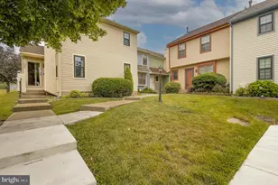 102 Rutledge Ct, North Wales, PA 19454 - Photo 2