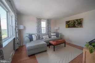 808 Bush St, Bridgeport, PA 19405 - Photo 14