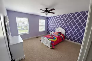 2120 Sunnyvale Dr, Pennsburg, PA 18073 - Photo 16