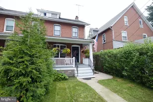 38 E 4th St, Lansdale, PA 19446 - Photo 2