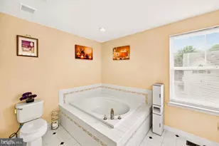 110 Meadow View Ln, Lansdale, PA 19446 - Photo 16