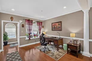 110 Meadow View Ln, Lansdale, PA 19446 - Photo 2