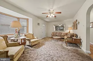 1711 Sandy Hill Rd, Plymouth Meeting, PA 19462 - Photo 2
