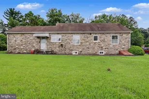 1711 Sandy Hill Rd, Plymouth Meeting, PA 19462 - Photo 18
