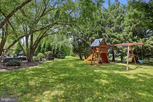 135 Burgundy Cir, Blue Bell, PA 19422 - Photo 48