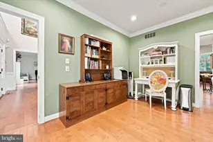 135 Burgundy Cir, Blue Bell, PA 19422 - Photo 6