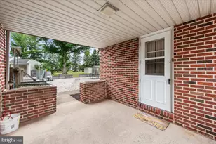 338 Borough Line Rd, Collegeville, PA 19426 - Photo 4