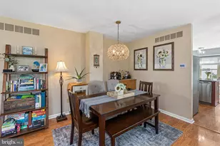 446 Pleasant Valley Dr, Conshohocken, PA 19428 - Photo 8