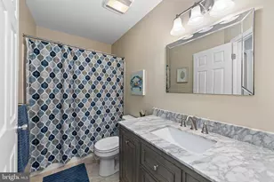 446 Pleasant Valley Dr, Conshohocken, PA 19428 - Photo 16