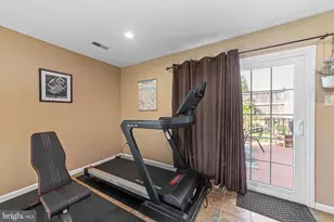 446 Pleasant Valley Dr, Conshohocken, PA 19428 - Photo 18